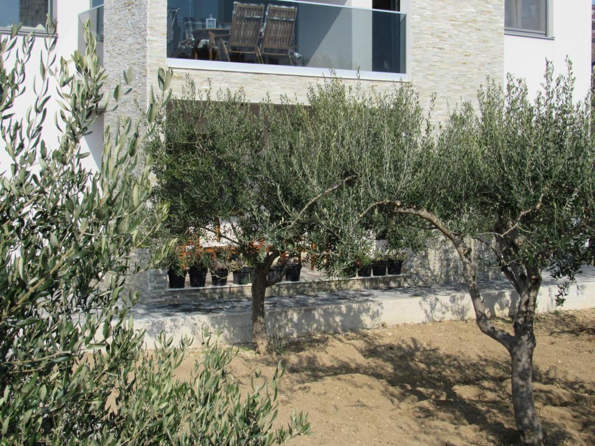 Ferienwohnung Olives Garden Trogir Exterior foto