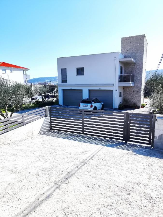 Ferienwohnung Olives Garden Trogir Exterior foto