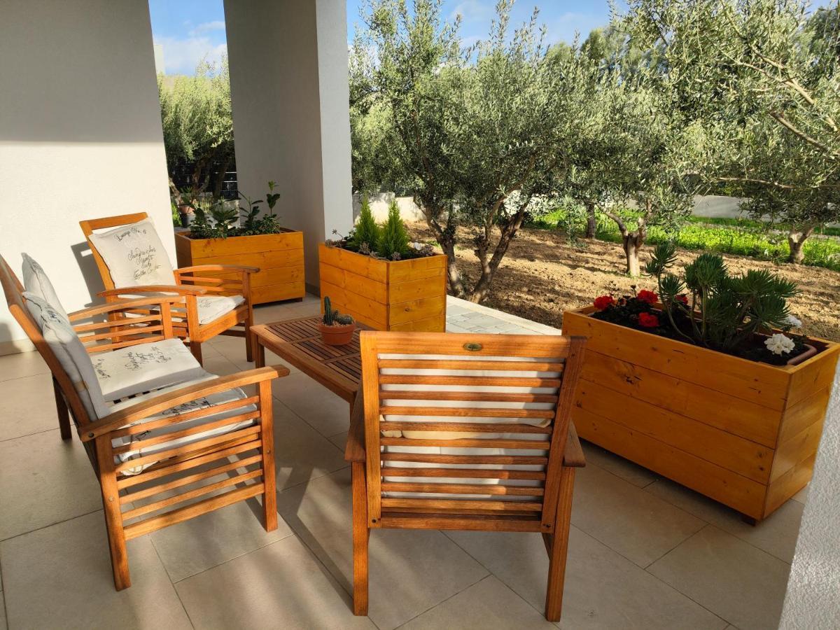 Ferienwohnung Olives Garden Trogir Exterior foto